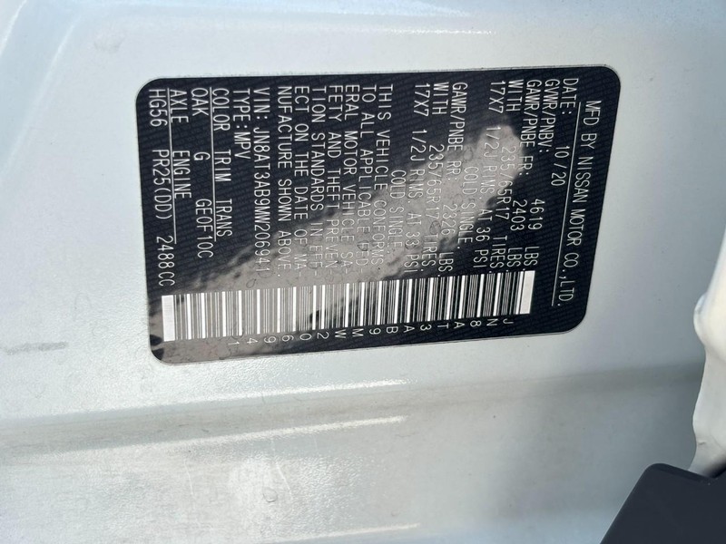 Nissan Rogue Vehicle Image 23