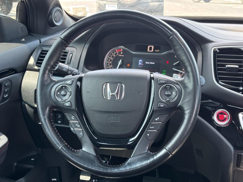 Honda Ridgeline Vehicle Image 12