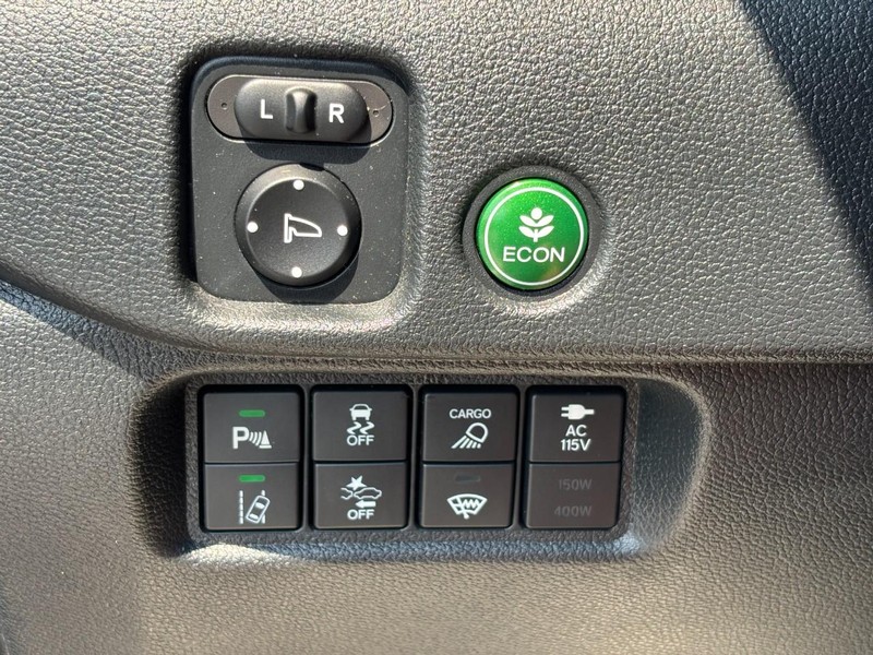 Honda Ridgeline Vehicle Image 16