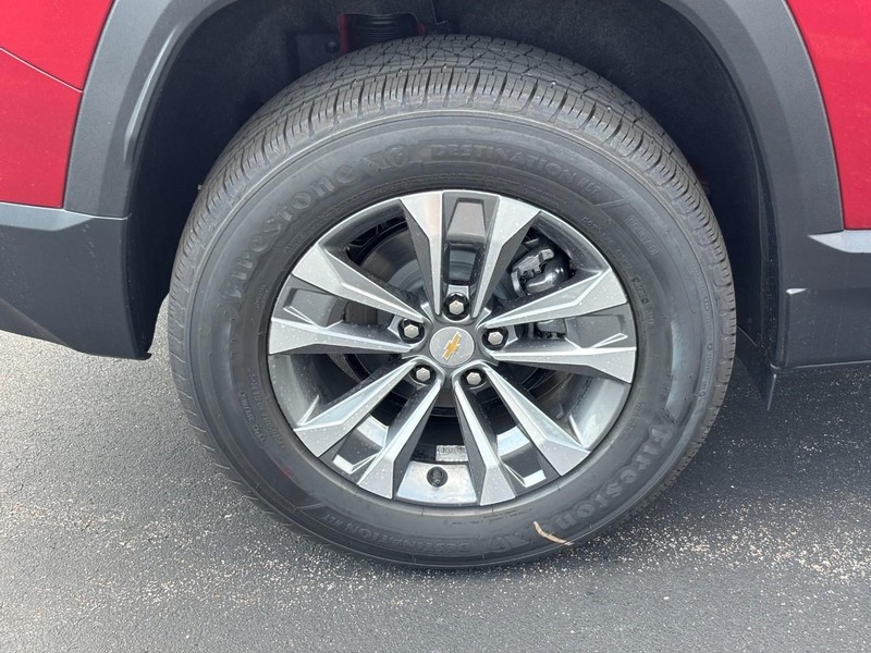 Chevrolet Equinox Vehicle Image 05