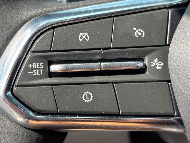Chevrolet Equinox Vehicle Image 14