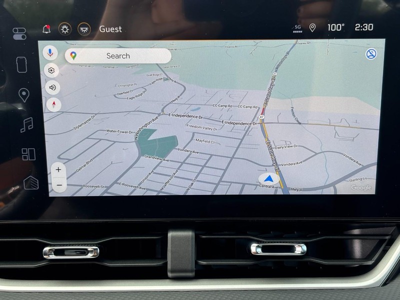 Chevrolet Equinox Vehicle Image 19
