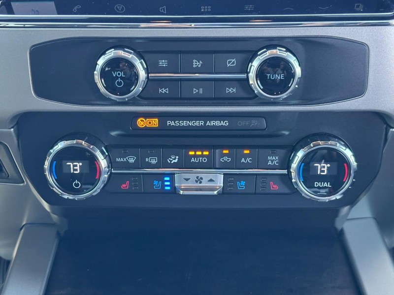 Ford Super Duty F-250 SRW Vehicle Image 14
