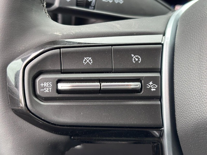 Chevrolet Colorado Vehicle Image 12