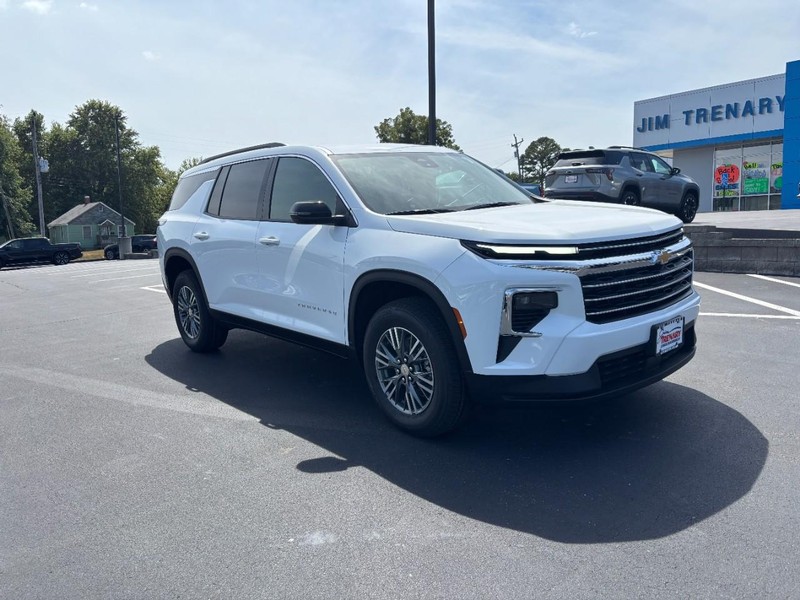 Chevrolet Traverse Vehicle Image 02