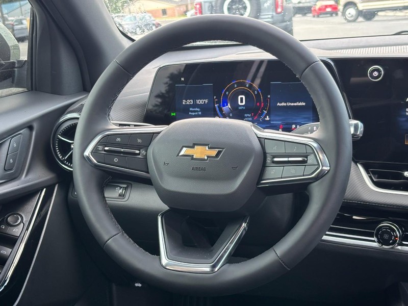 Chevrolet Equinox Vehicle Image 08