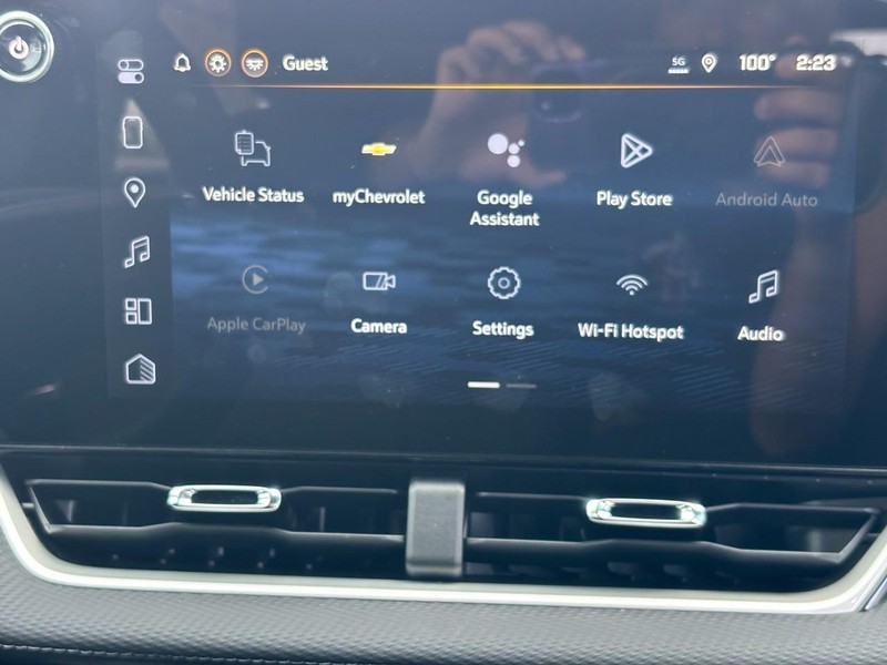 Chevrolet Equinox Vehicle Image 10