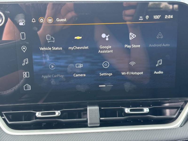 Chevrolet Equinox Vehicle Image 18
