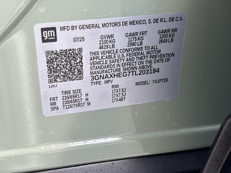 Chevrolet Equinox Vehicle Image 24