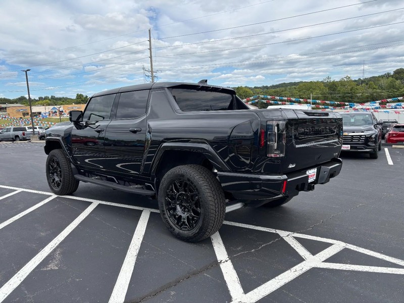 GMC HUMMER EV Pickup Vehicle Image 06