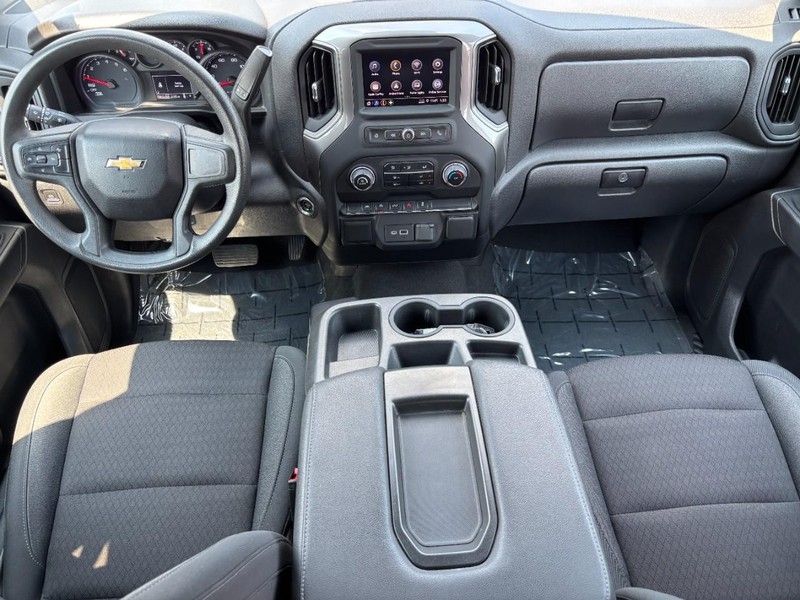 Chevrolet Silverado 1500 Vehicle Image 11