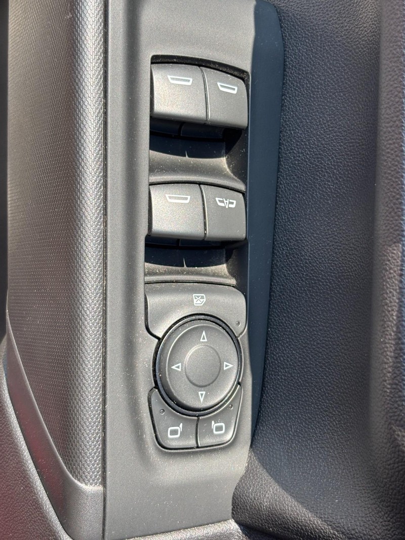 Chevrolet Silverado 1500 Vehicle Image 23