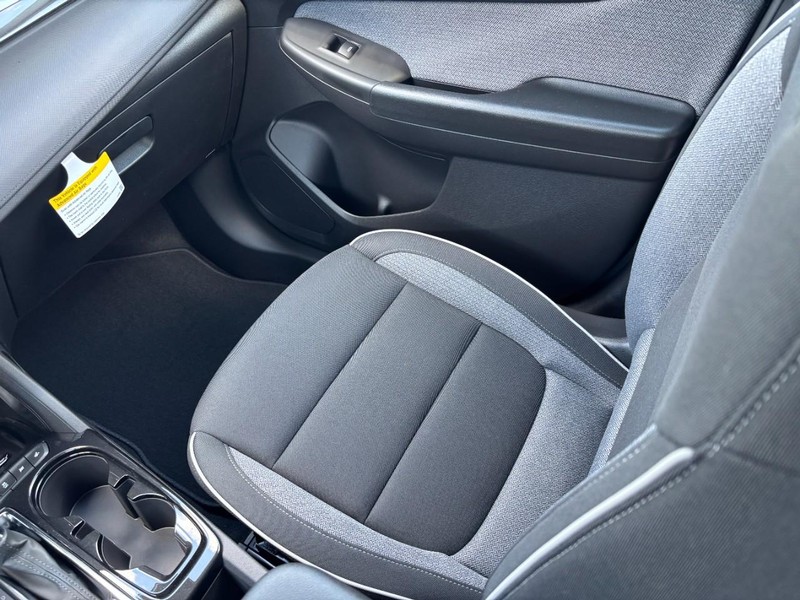 Chevrolet TrailBlazer Vehicle Image 12