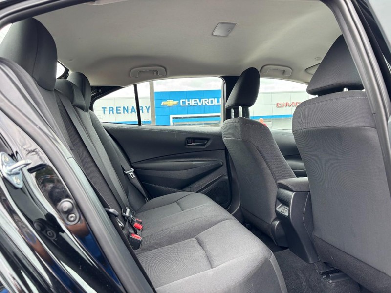 Toyota Corolla Vehicle Image 10