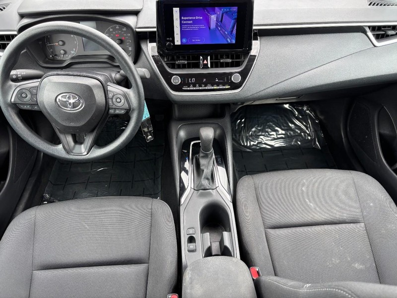 Toyota Corolla Vehicle Image 11