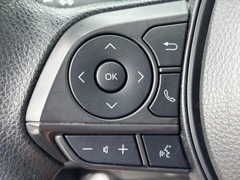 Toyota Corolla Vehicle Image 17