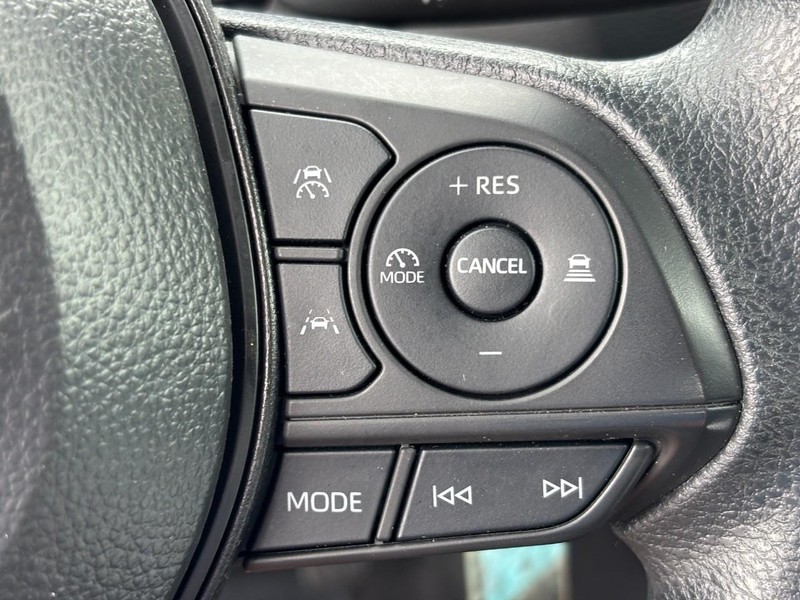 Toyota Corolla Vehicle Image 18