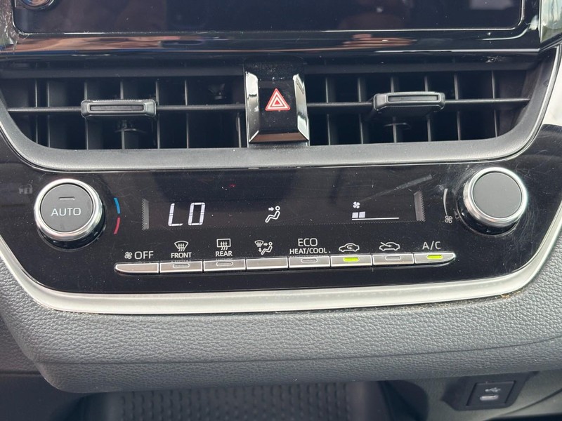 Toyota Corolla Vehicle Image 22