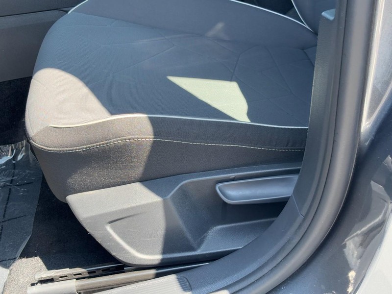 Volkswagen Jetta Vehicle Image 23