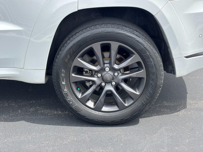 Jeep Grand Cherokee Vehicle Image 07