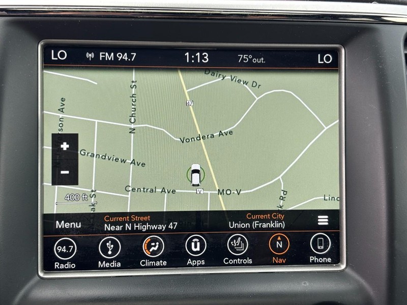 Jeep Grand Cherokee Vehicle Image 22
