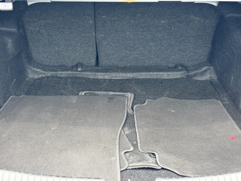 Chevrolet Malibu Vehicle Image 04