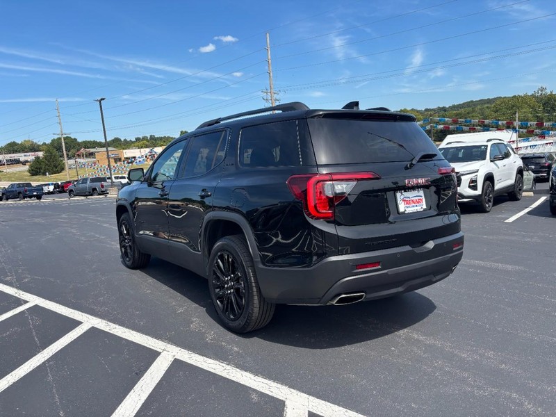 GMC Acadia Vehicle Image 06