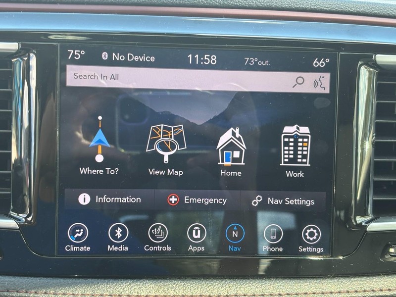 Chrysler Pacifica Vehicle Image 20