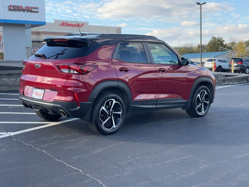 Chevrolet TrailBlazer Vehicle Image 03