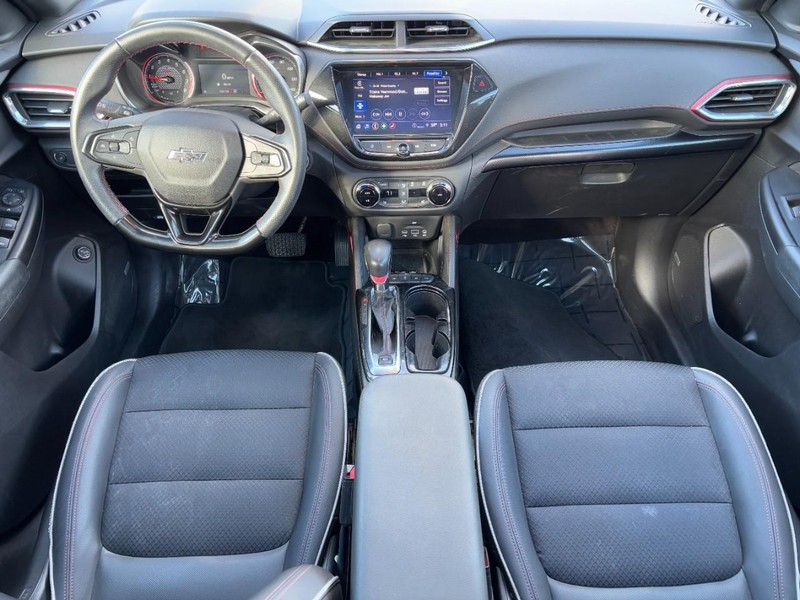 Chevrolet TrailBlazer Vehicle Image 11