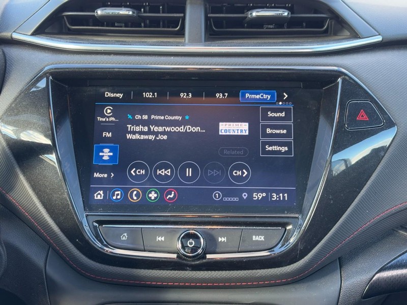 Chevrolet TrailBlazer Vehicle Image 13