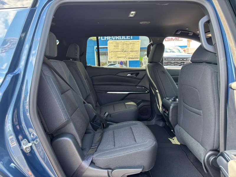 Chevrolet Traverse Vehicle Image 06