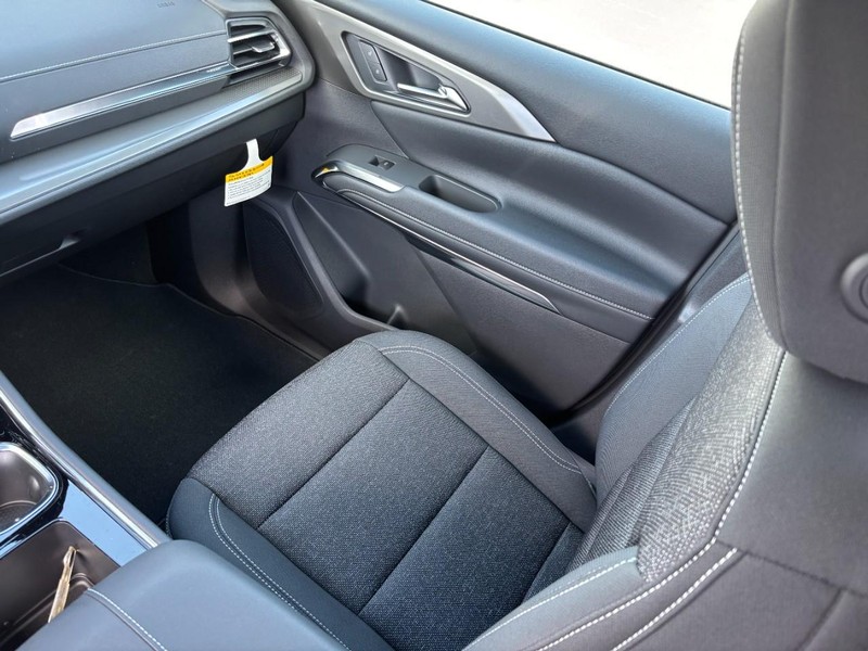 Chevrolet Traverse Vehicle Image 13