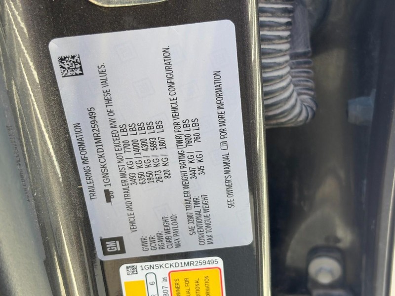 Chevrolet Suburban Vehicle Image 27
