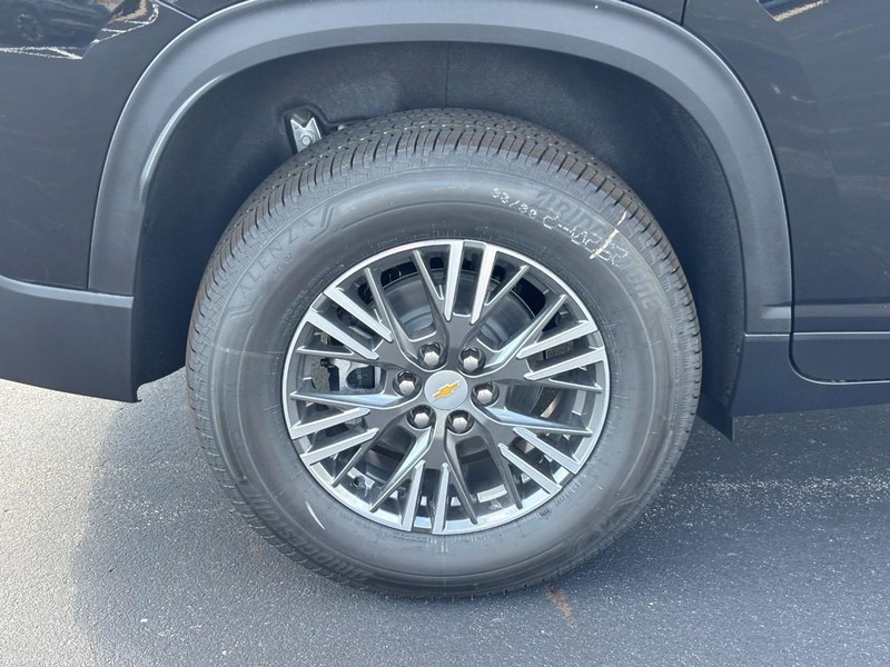 Chevrolet Traverse Vehicle Image 05
