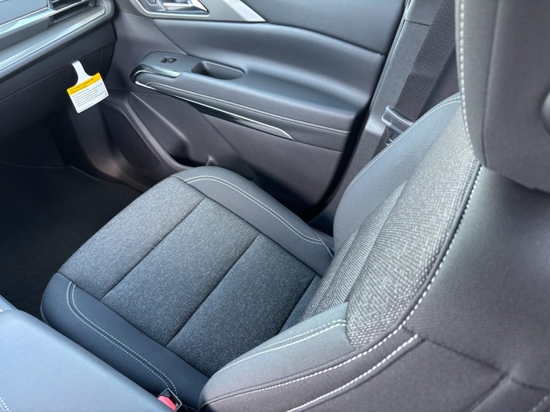 Chevrolet Traverse Vehicle Image 13