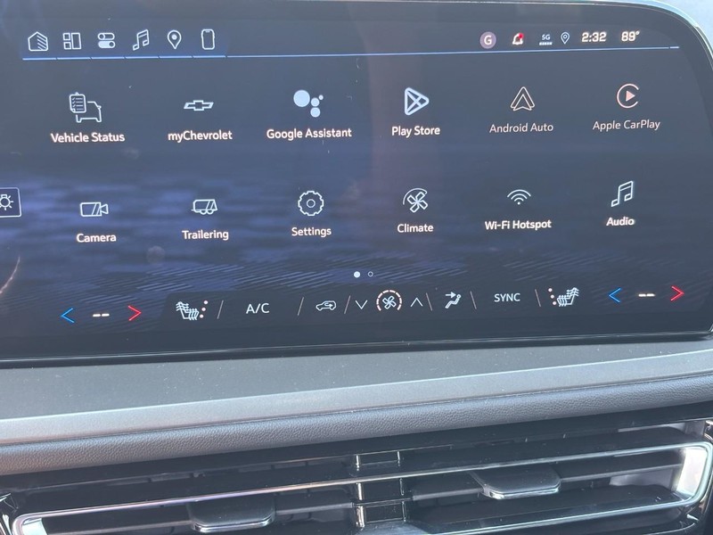 Chevrolet Traverse Vehicle Image 18