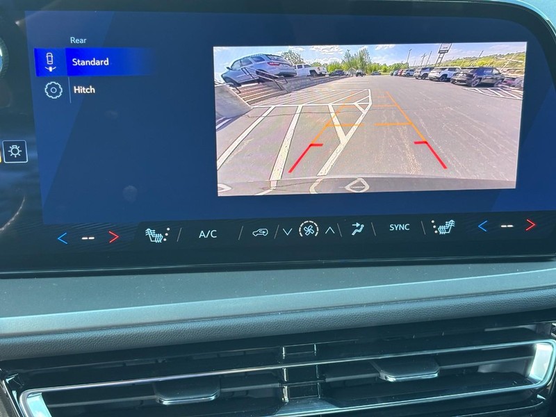 Chevrolet Traverse Vehicle Image 19