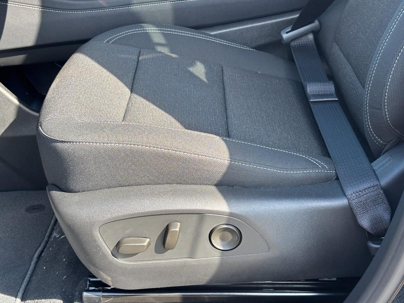 Chevrolet Traverse Vehicle Image 24