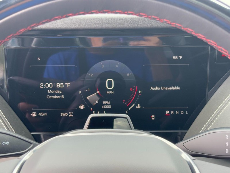 GMC Yukon Vehicle Image 16