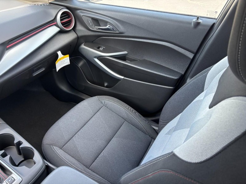 Chevrolet Trax Vehicle Image 12