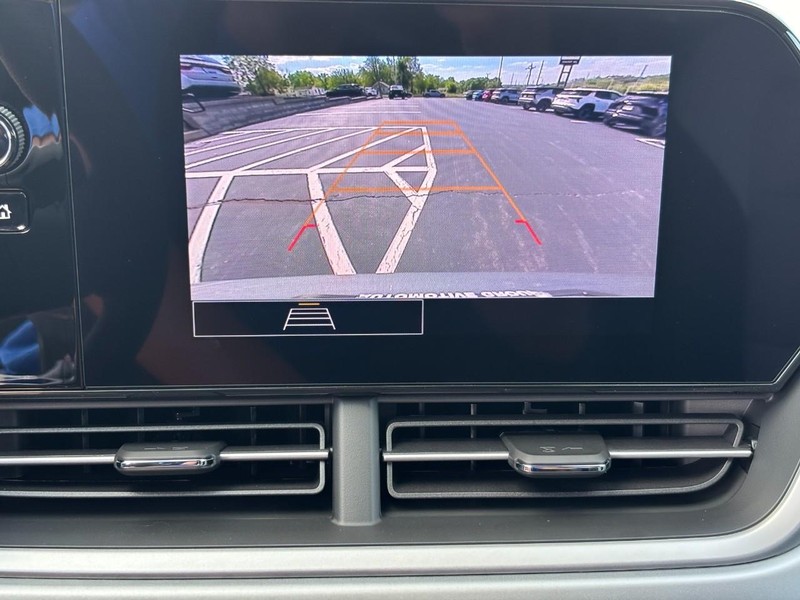Chevrolet Trax Vehicle Image 18