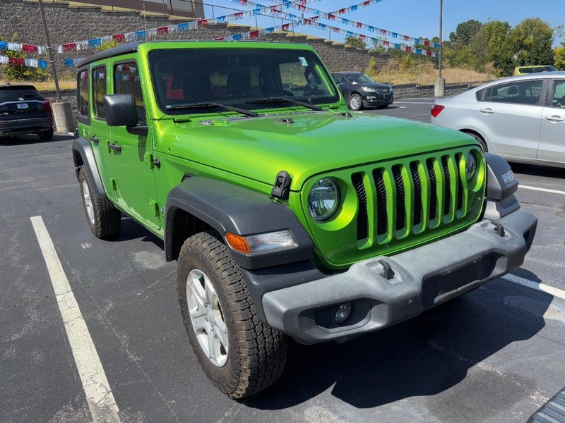 Jeep Wrangler Unlimited Vehicle Image 02