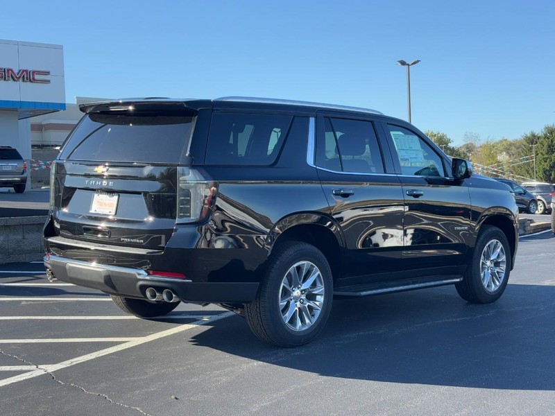 Chevrolet Tahoe Vehicle Image 04