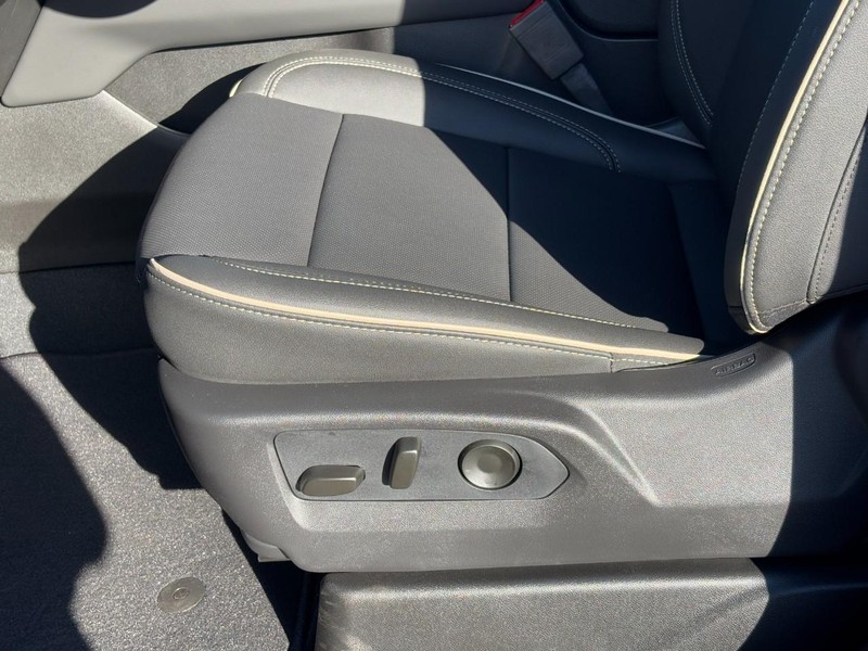 Chevrolet Tahoe Vehicle Image 22