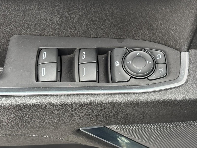 Chevrolet Silverado 1500 Vehicle Image 23