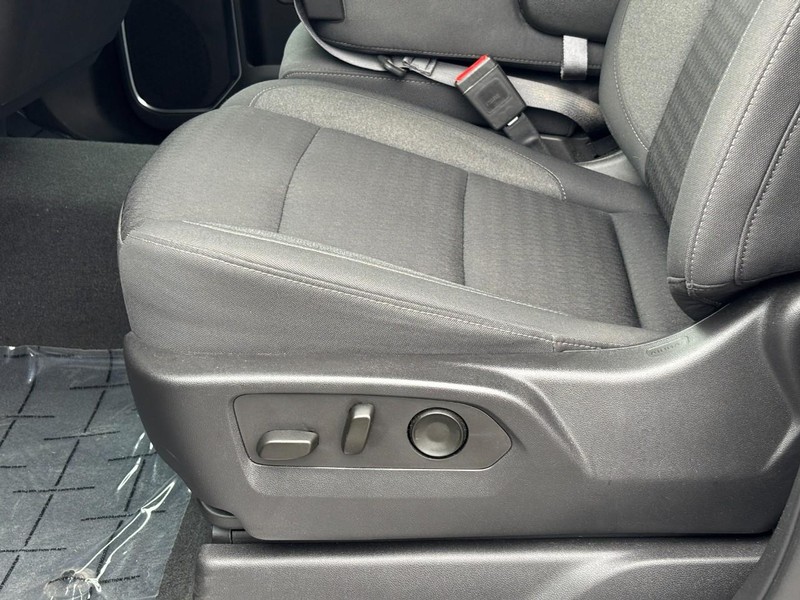 Chevrolet Silverado 1500 Vehicle Image 25