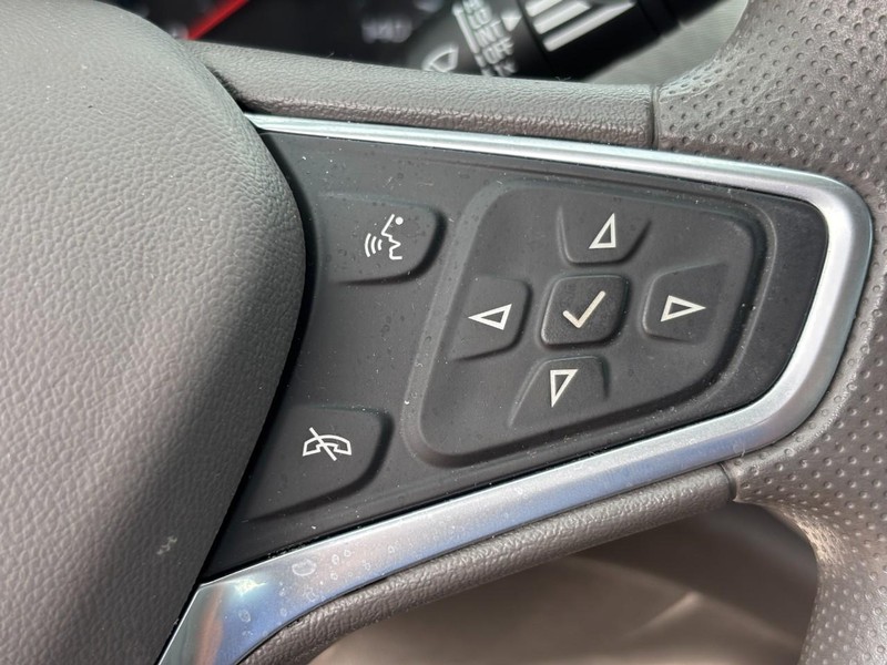 Chevrolet Malibu Vehicle Image 18