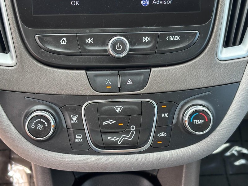 Chevrolet Malibu Vehicle Image 22