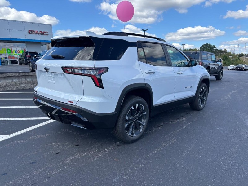 Chevrolet Equinox Vehicle Image 04